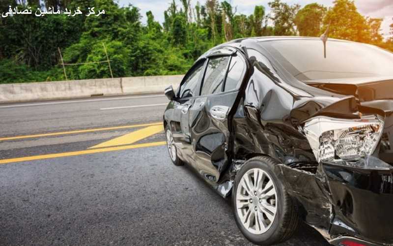 مرکز خرید ماشین تصادفی